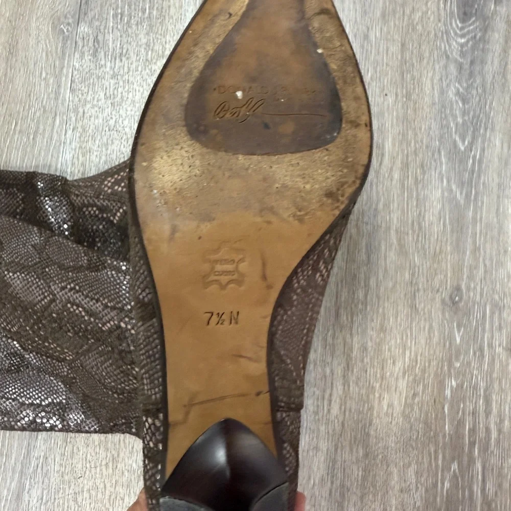 Donald Pliner Brown Snakeskin Knee-High Boots Size 7.5 - Picture 5 of 5